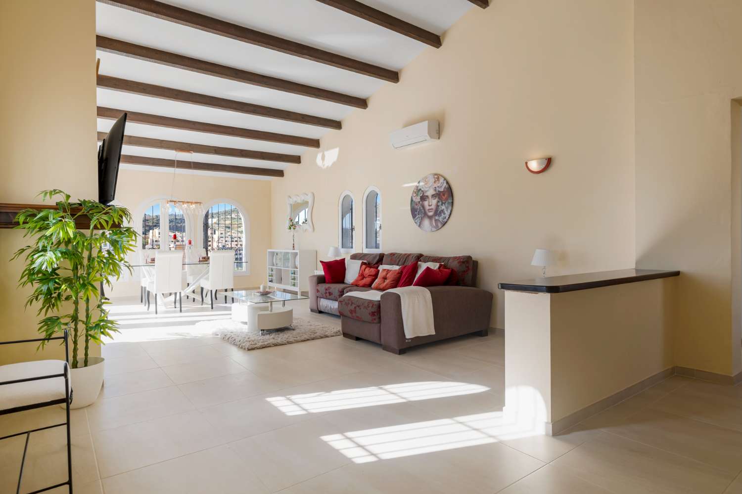 Villa for sale in Estepona