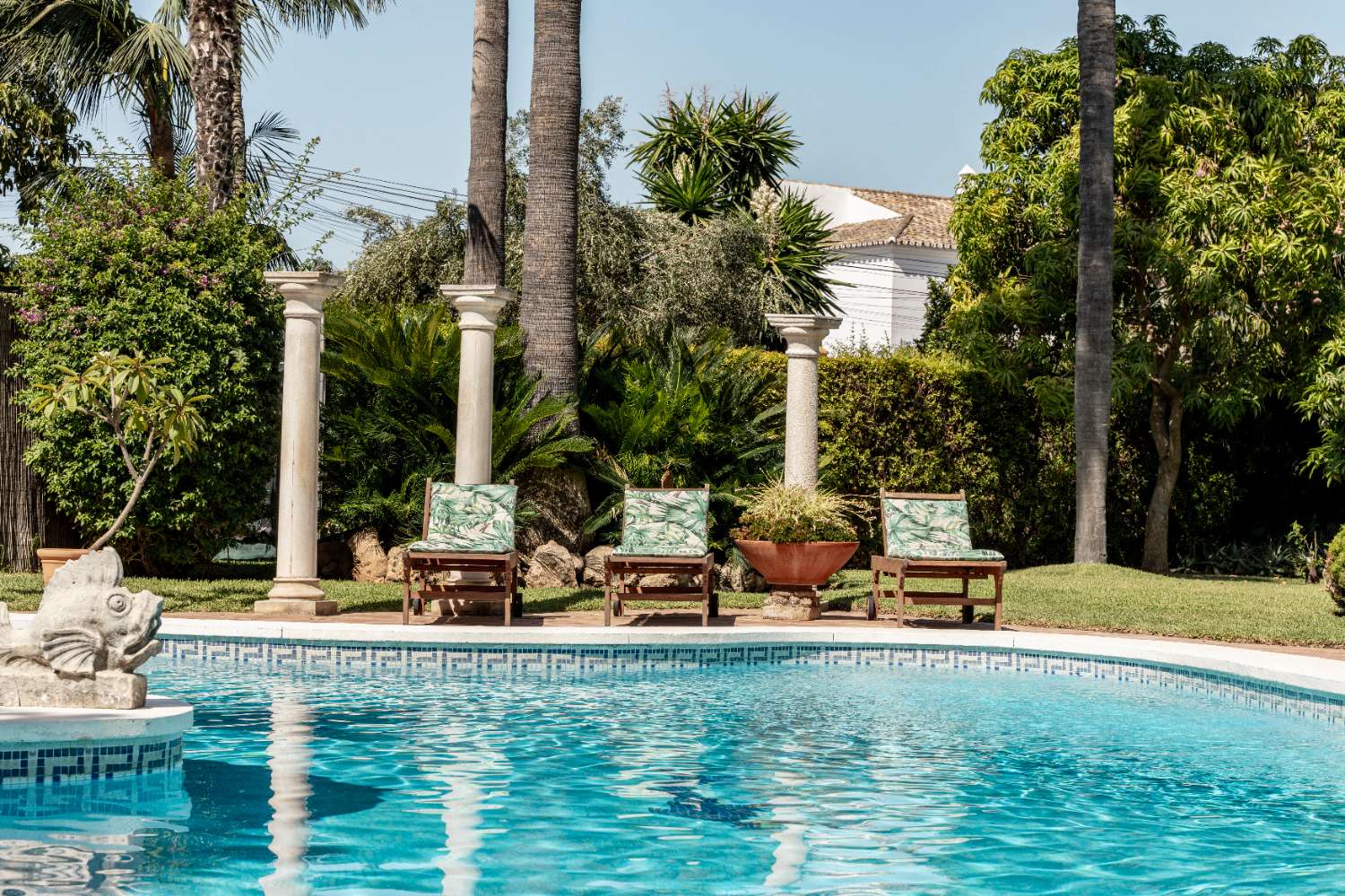 ¡Exclusiva Villa Colonial en San Pedro Alcántara, Marbella!