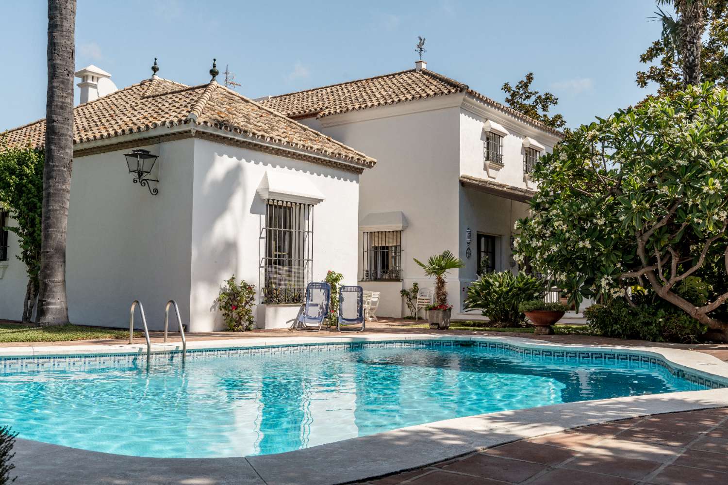 ¡Exclusiva Villa Colonial en San Pedro Alcántara, Marbella!