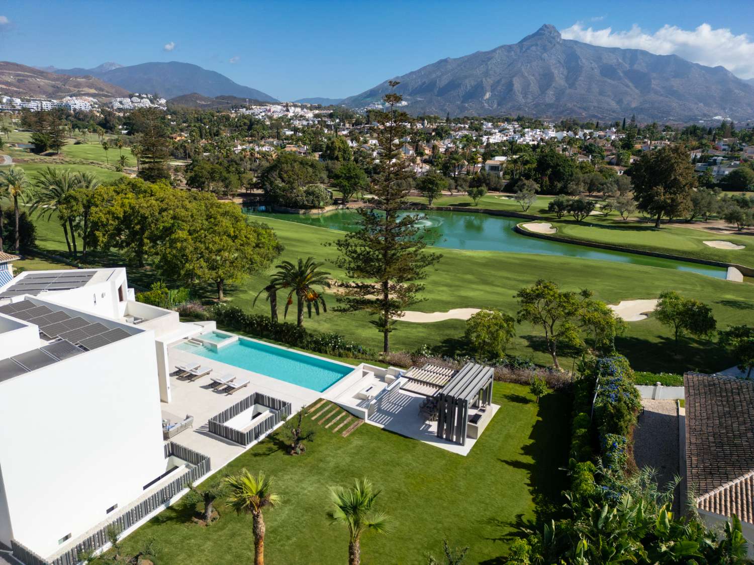 Villa till salu i Marbella