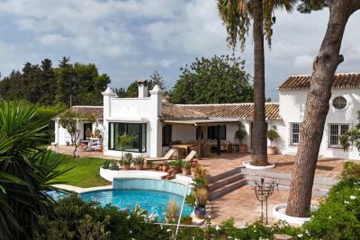 Villa till salu i Guadalmina Alta (Marbella)